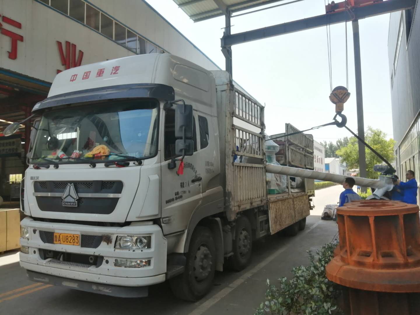 裝車工作進(jìn)行中